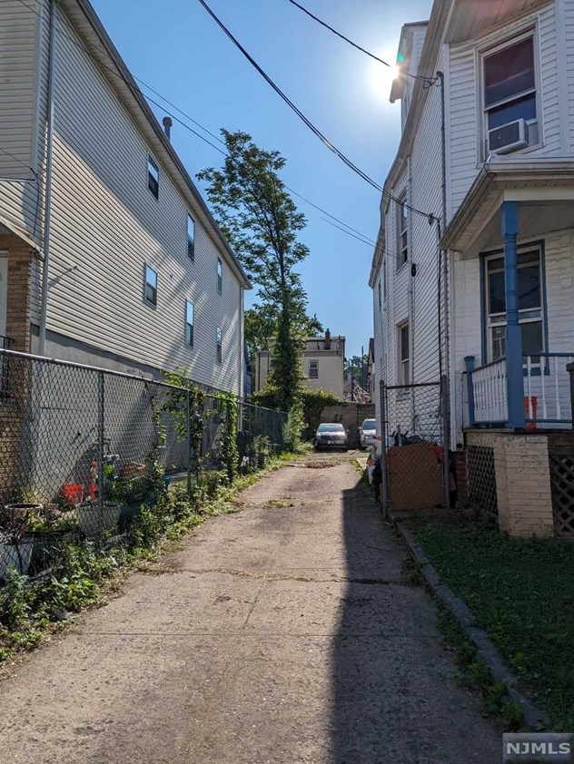 142 Columbia Ave, Newark, NJ 07106