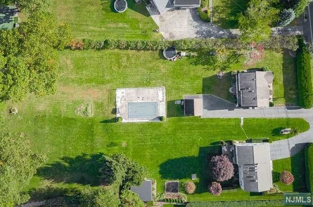 783 Mountain Ave, Wyckoff, NJ 07481