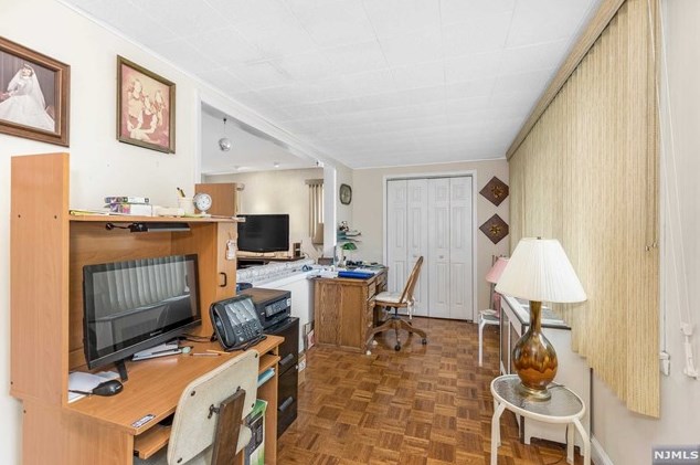 568 Maple Ave, Teaneck, NJ 07666