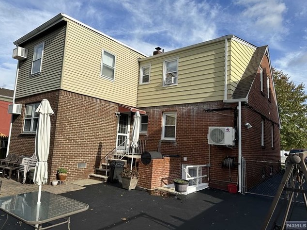 515 Stuyvesant Ave, Lyndhurst, NJ 07071