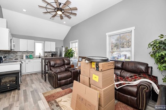 12 Brook St, Mahwah, NJ 07430