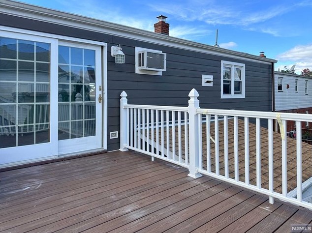 637 New York Ave #2nd Fl., Lyndhurst, NJ 07071
