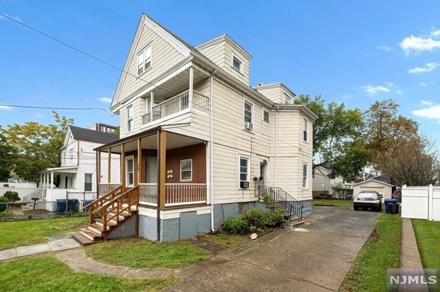 72 Maple Ave, Hackensack, NJ 07601-4504