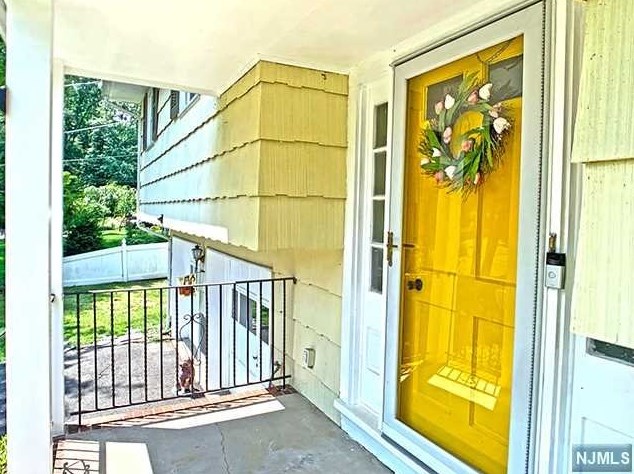 8 Willowbrook Rd, Hillsdale, NJ 07642