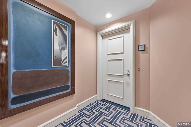 8100 River Rd #809, North Bergen, NJ 07047