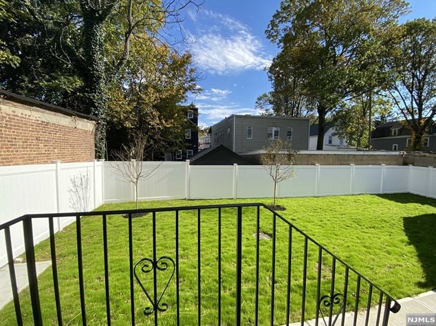 116 Stuyvesant Ave. #2, Newark, NJ 07106