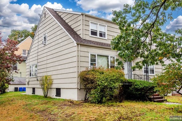 225-227 Montclair Ave, Newark, NJ 07104
