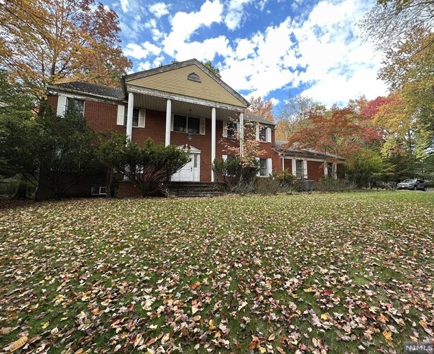 33 Knoll Rd, Tenafly, NJ 07670