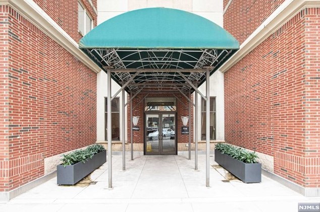 5303 City Pl #5303, Edgewater, NJ 07020