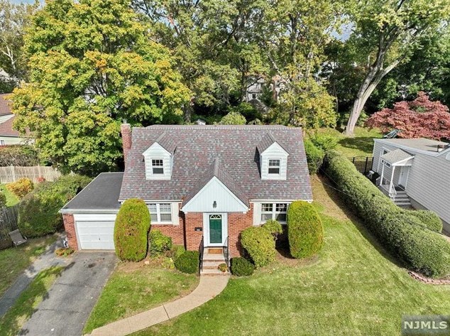 476 Bergen Blvd, Oradell, NJ 07649
