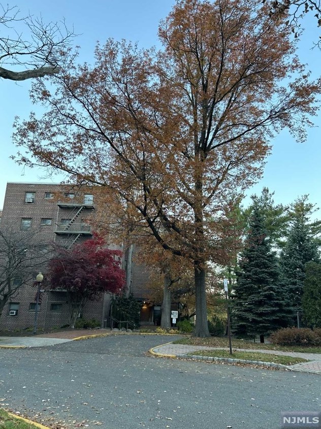 3091 Edwin Ave #4c, West Fort Lee, NJ 07024