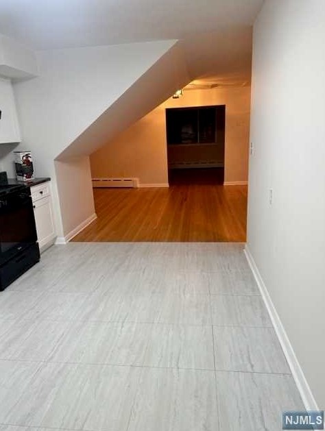 118 Shaw St #2nd Floor, Outwater, NJ 07026