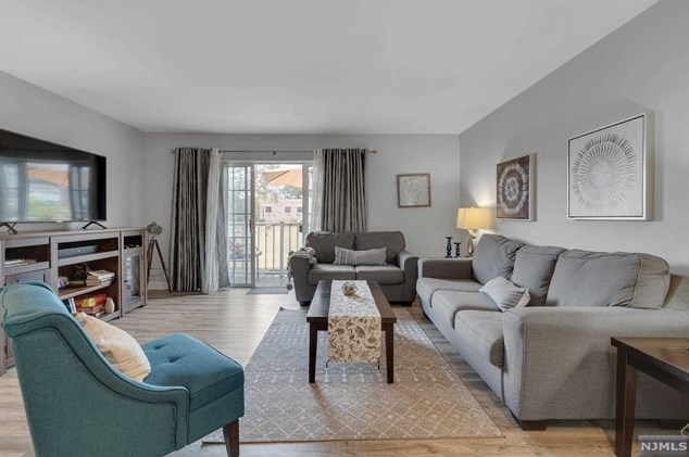 100 Crown Ct Apt 483, Edgewater, NJ 07020