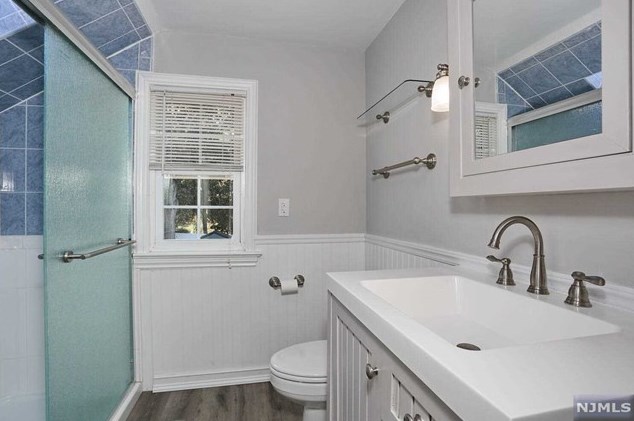 86 Chestnut St, Midland Pk NJ  07432-1514 exterior