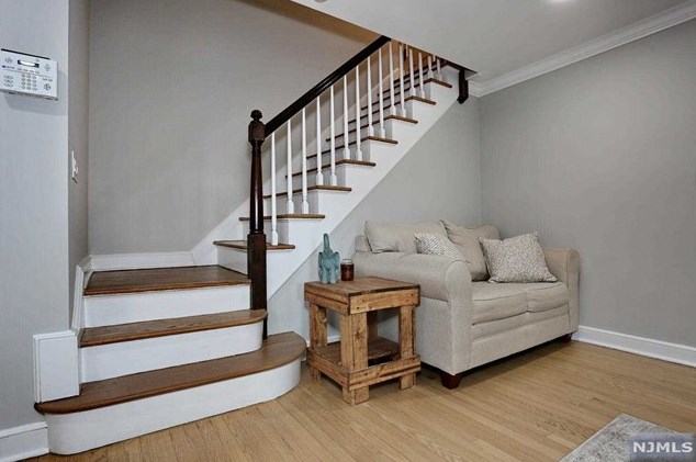 86 Chestnut St, Midland Pk NJ  07432-1514 exterior