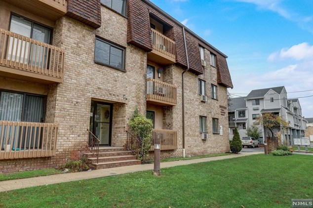 293-307 Main St #2d, Belleville, NJ 07109