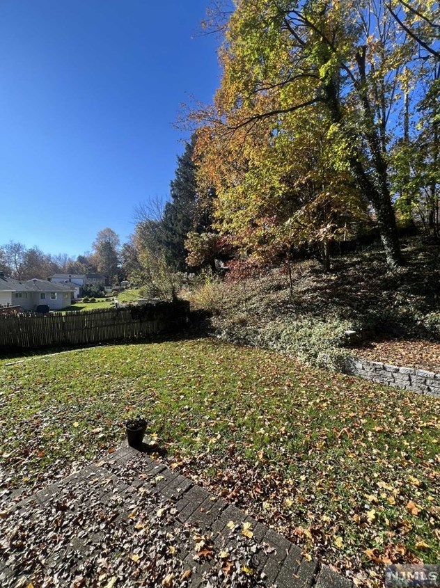 14 Kennedy Ter, Westwood NJ  07675-1953 exterior