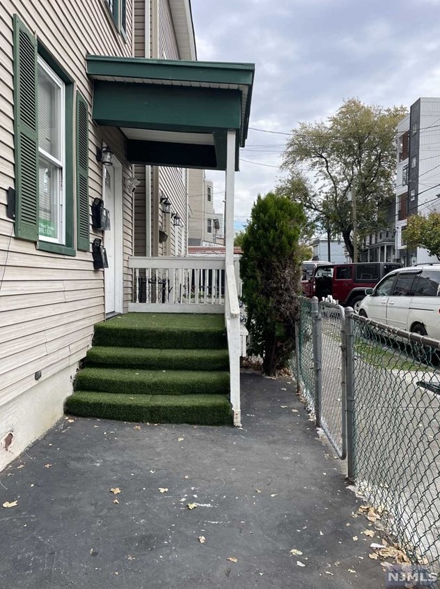 143 16th Ave #1, Paterson, NJ 07501