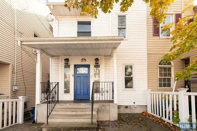 524 Garfield Ave, Jersey City, NJ 07305-4017