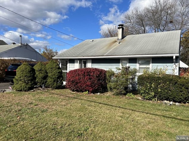 44 Hoffman Ave, Rochelle Park, NJ 07662