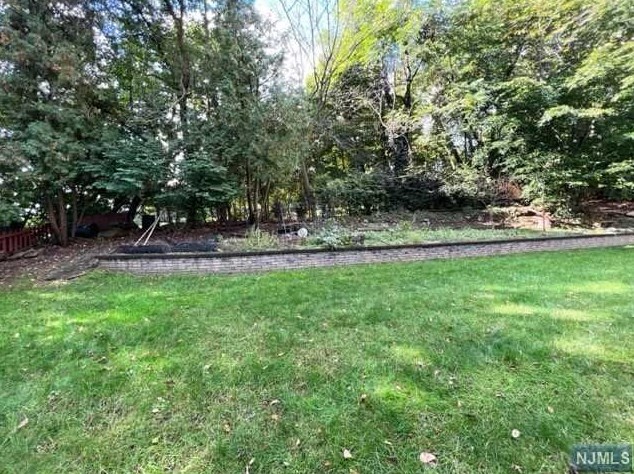 158 Morningside Rd, Paramus NJ  07652-1600 exterior