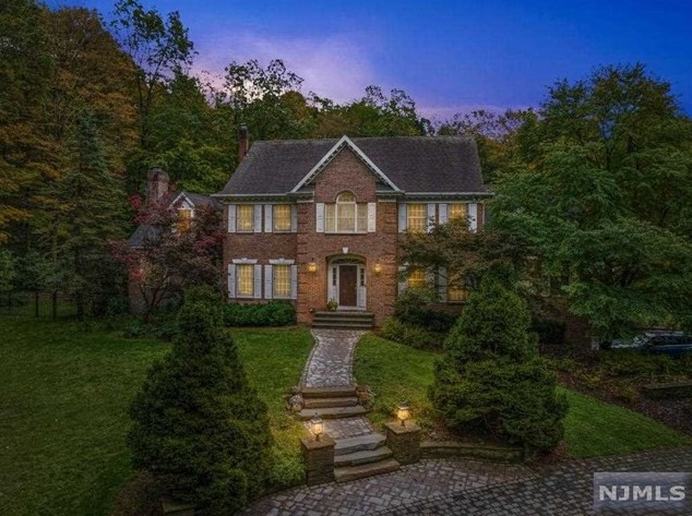 43 Melinda Ln, West Milford, NJ 07421