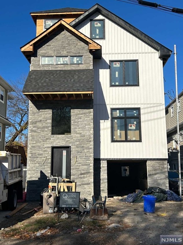 454 Riverside Ave, Rutherford, NJ 07070