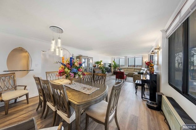 200 Winston Dr Apt 1220, Cliffside Park, NJ 07010