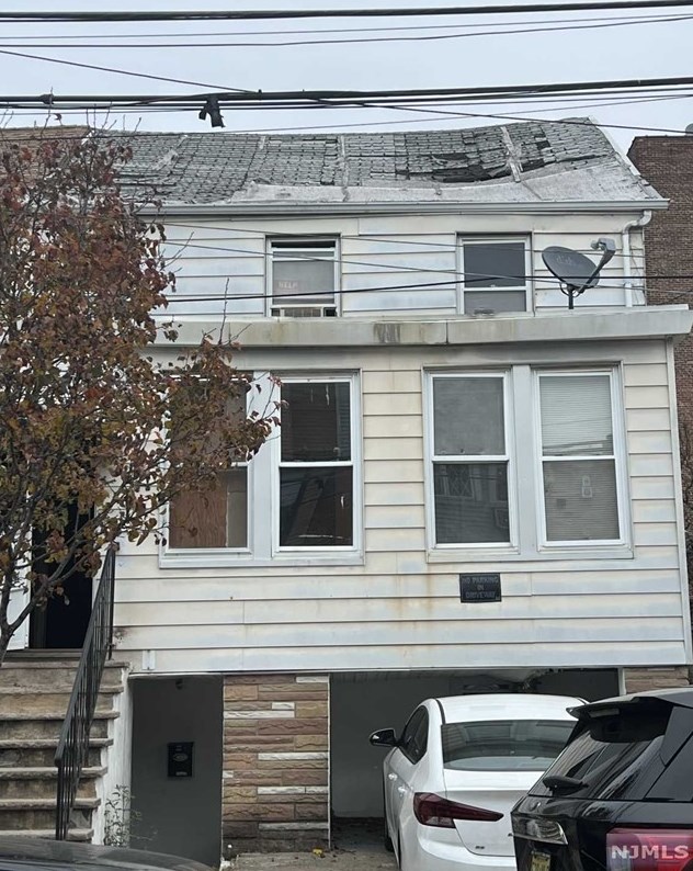 308 12th St, Union City, NJ 07087