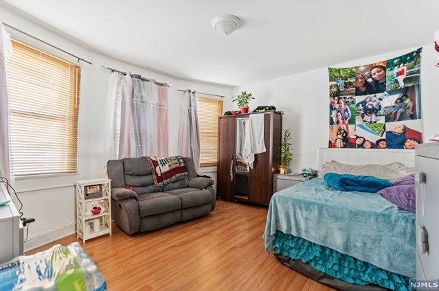 167 Shaw St, Outwater, NJ 07026