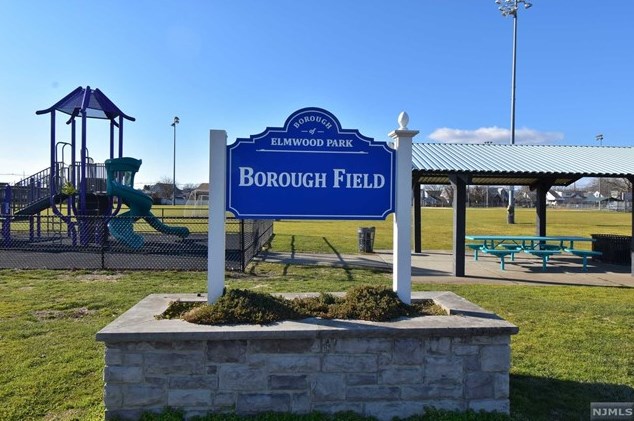 87 Ackerman Ave, Elmwood Park NJ  07407-1608 exterior