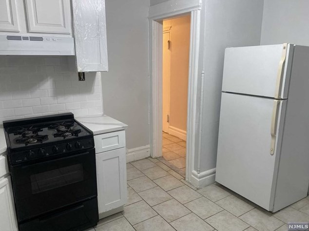 193 S 6th St, Newark, NJ 07107