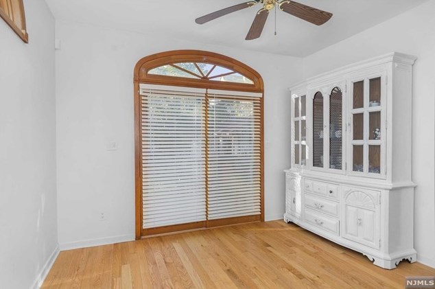 12 Eastern Way, Rutherford NJ  07070-2116 exterior