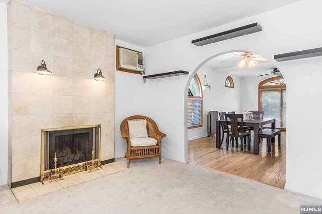 12 Eastern Way, Rutherford NJ  07070-2116 exterior