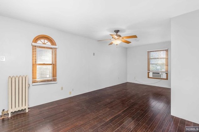 12 Eastern Way, Rutherford NJ  07070-2116 exterior