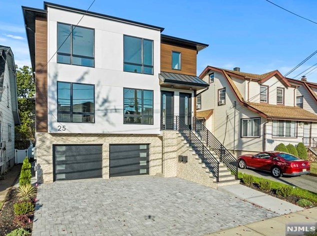25 E Edsall Blvd #2nd Flr, Palisades Park, NJ 07650