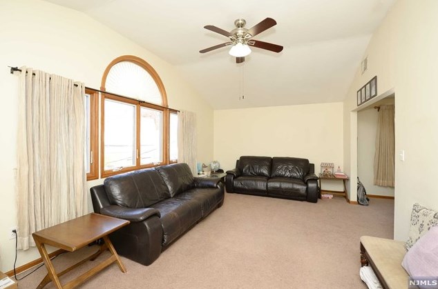 85 Feronia Way #2, Rutherford, NJ 07070