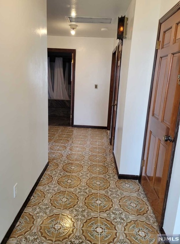 325 East Brinkerhoff Ave #1f, Palisades Park, NJ 07650