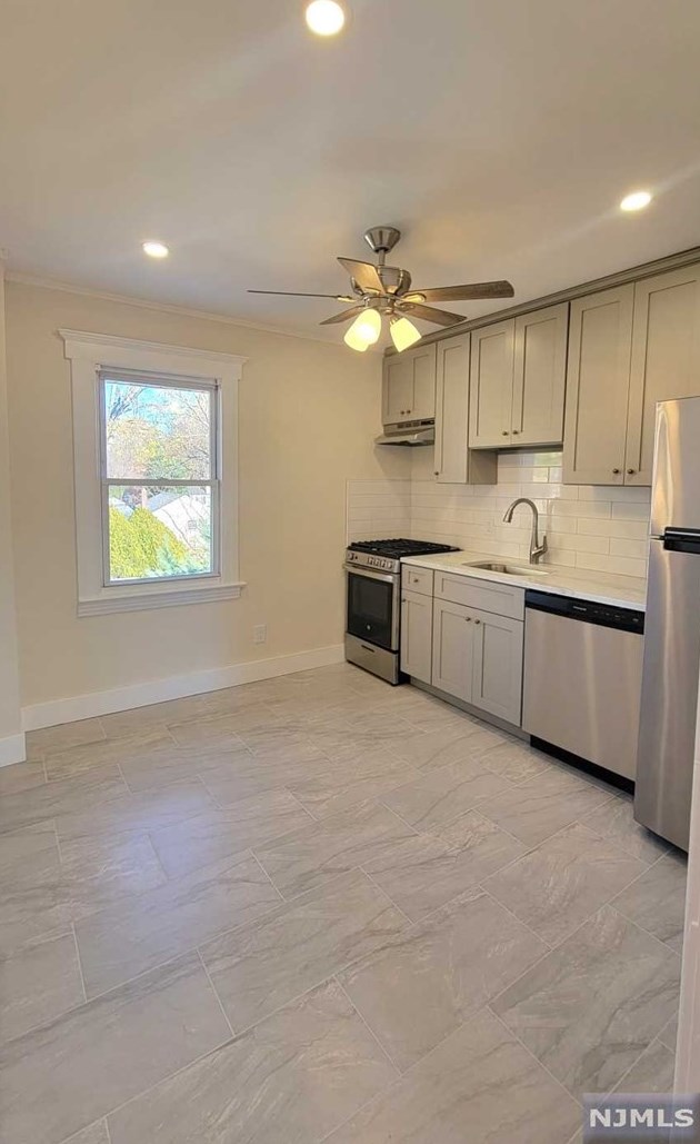 115 E Pleasant Ave, Maywood, NJ 07607