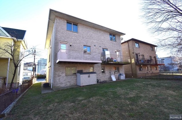 1611 Gerome Ave #b, West Fort Lee, NJ 07024