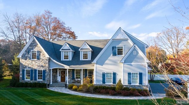 717 Mountain Ave, Wyckoff, NJ 07481