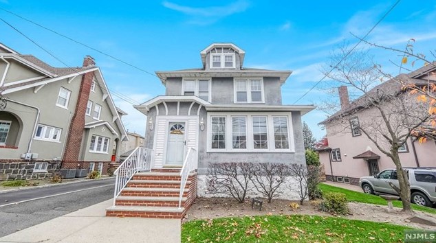 21 Lincoln Ave, Cliffside Park, NJ 07010