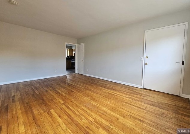2430 8th St #4b, West Fort Lee, NJ 07024