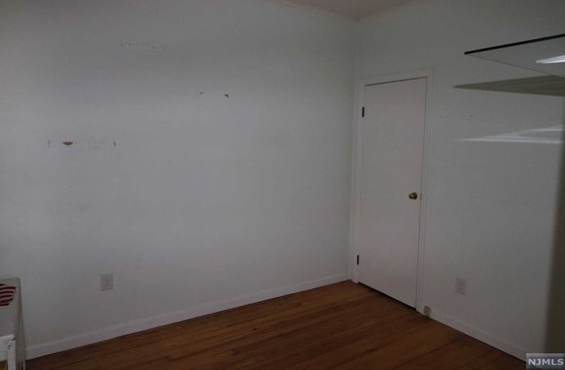 129 Malvern St, Newark NJ  07105-1503 exterior