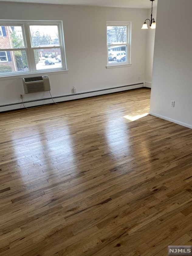 425 Madison Ave. #43, N Milford, NJ 07646