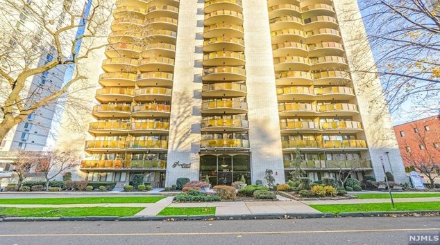 150 Overlook Ave #15c, Hackensack, NJ 07601