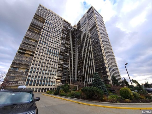 200 Winston Dr #0217, Cliffside Park, NJ 07010
