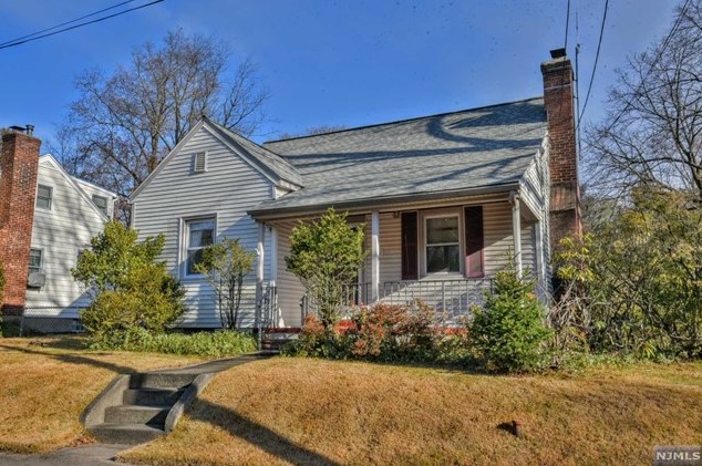 235 Van Emburgh Ave, Ridgewood, NJ 07450