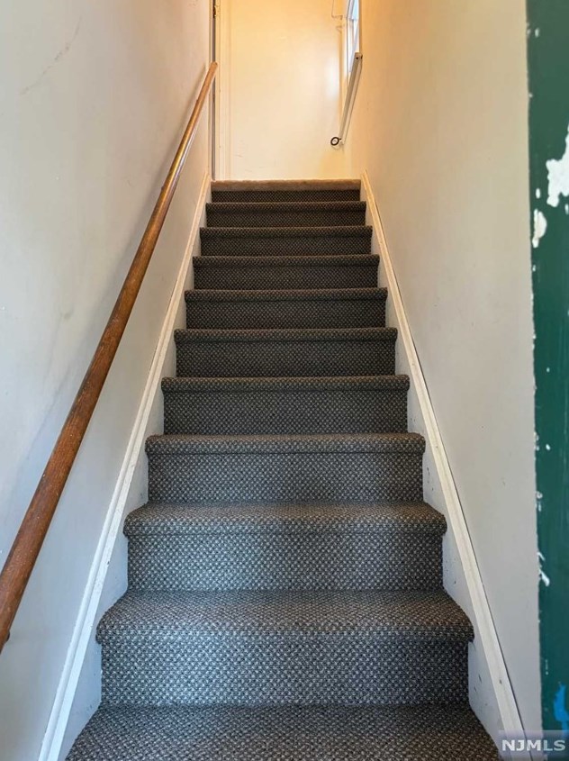 29 W Englewood Ave #2nd Fl, Teaneck, NJ 07666
