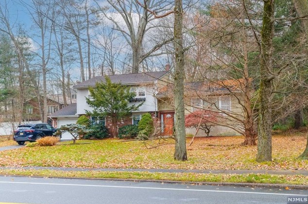 235 Piermont Rd, Closter, NJ 07624